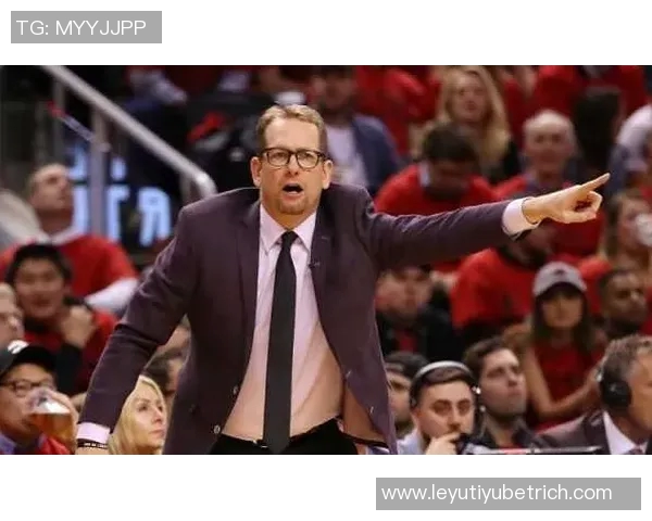 纳斯透露近期训练专注阵容与战术调整以提升球队磨合效果