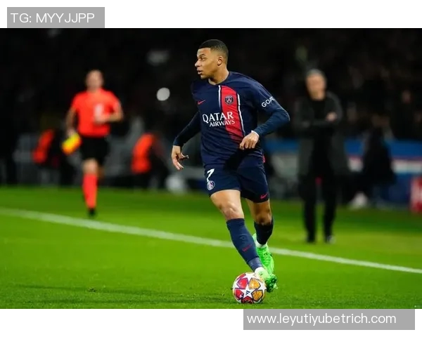 姆巴佩职业生涯进球数突破400大关罗马诺社交媒体祝贺海报引关注